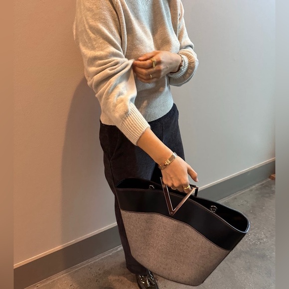 NEW - Roger Vivier canvas shoulder Bag - Picture 13 of 16